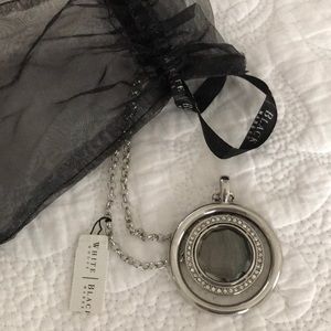 White House Black Market Necklace